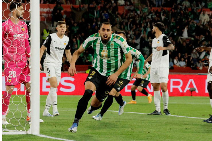 Borja mở tỉ số từ rất sớm cho Real Betis