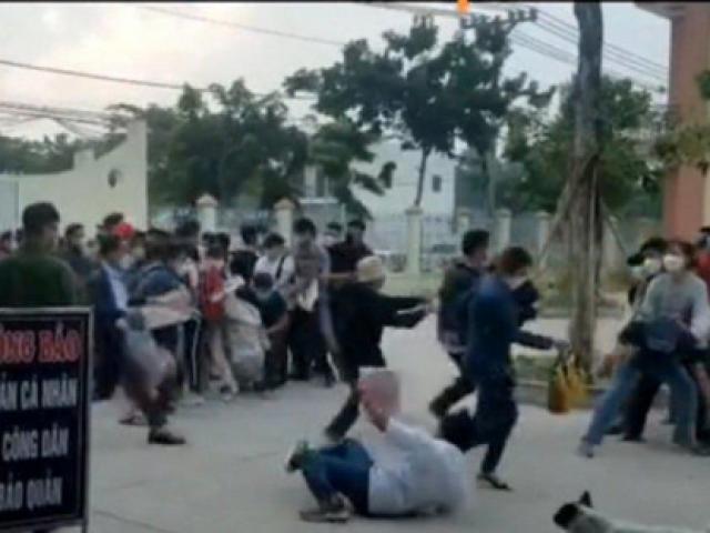 Tin tức trong ngày - Bình Phước ra văn bản khẩn sau vụ chen lấn, xô đẩy để làm giấy tờ đất