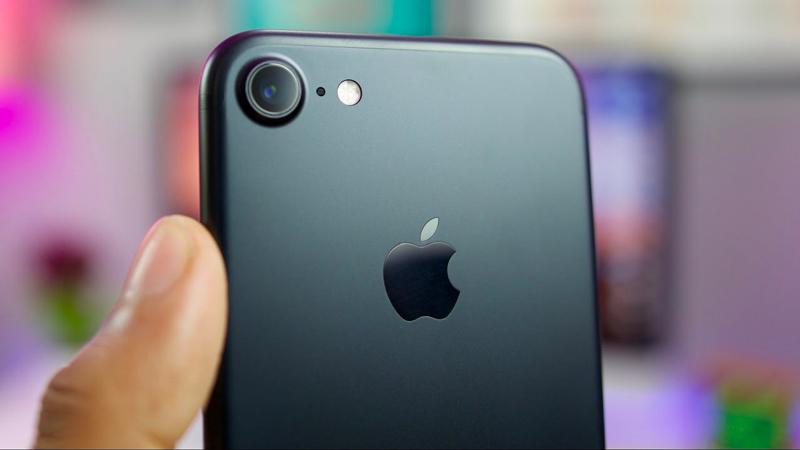 Latest iPhone 7 price: Should you buy iPhone 7 after nearly 6 years of launch?  - 5