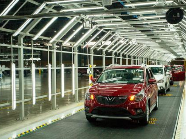 Tin tức ô tô - VinFast Fadil bán ra thấp hơn giá 'gốc' đến 90 triệu đồng trong 10 ngày cuối tháng 4