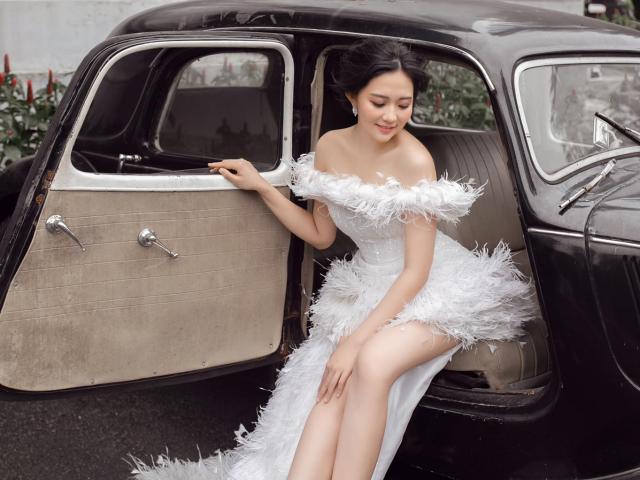 Đời sống Showbiz - Người đẹp Miss World Việt Nam Trần Mỹ Ngọc khoe vẻ ngọt ngào