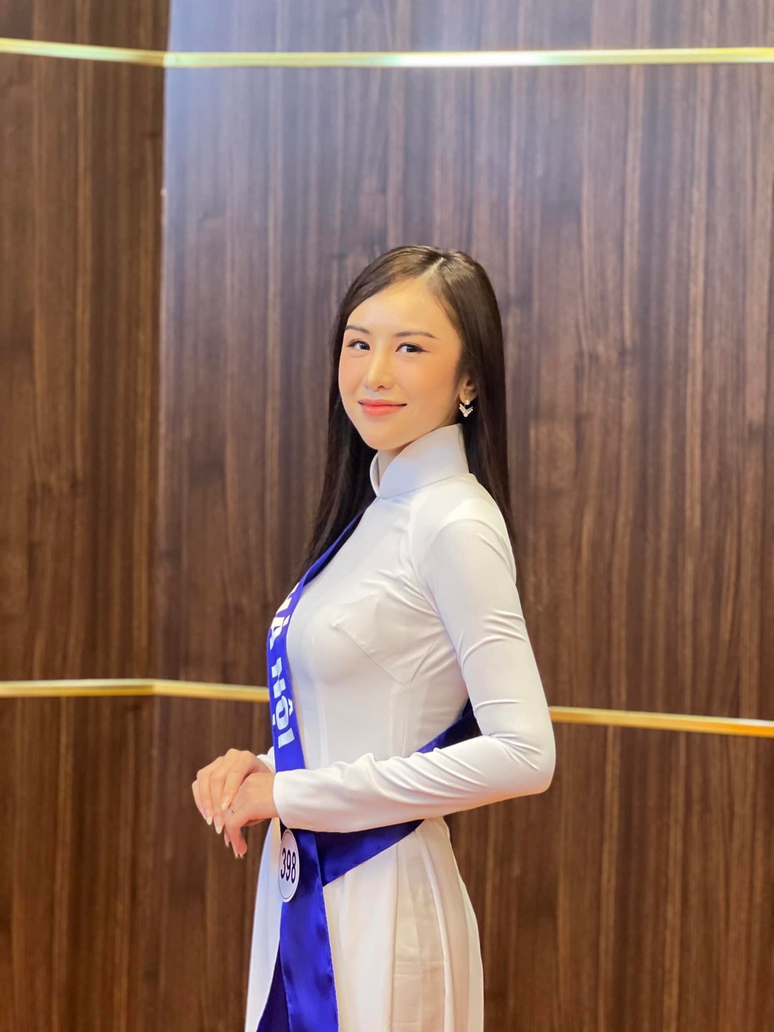 Ái nữ nhà NSND Trần Nhượng gây chú ý tại cuộc thi nhan sắc vì vẻ ngoài quá nổi trội - 3