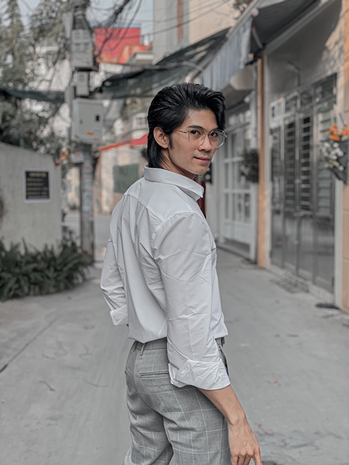 Con đường từ một thợ cắt tóc đến idol triệu view - 1