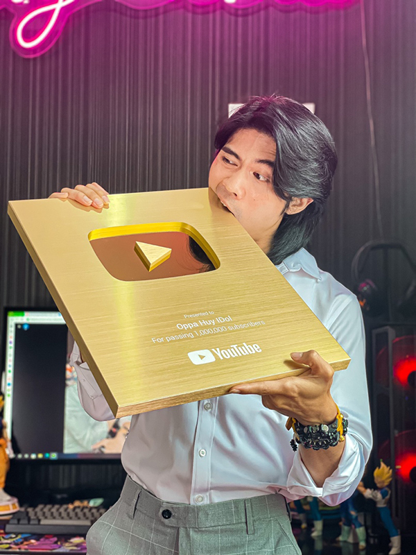 Con đường từ một thợ cắt tóc đến idol triệu view - 3