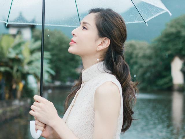 Làm đẹp - "Tiểu Long Nữ" Lý Nhược Đồng được gọi là "thất tiên nữ" từ bé, đến 56 tuổi vẫn đẹp mĩ mãn