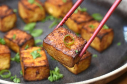 Nước hầm xương cực ít canxi, 5 loại thực phẩm này có hàm lượng canxi rất cao nhưng ít ai biết