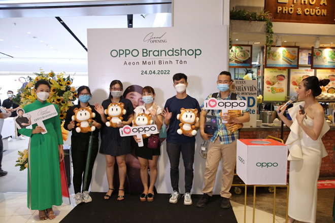 OPPO launched the OPPO Experience Store chain nationwide in April 2022, providing a world-class experience space for users - 3