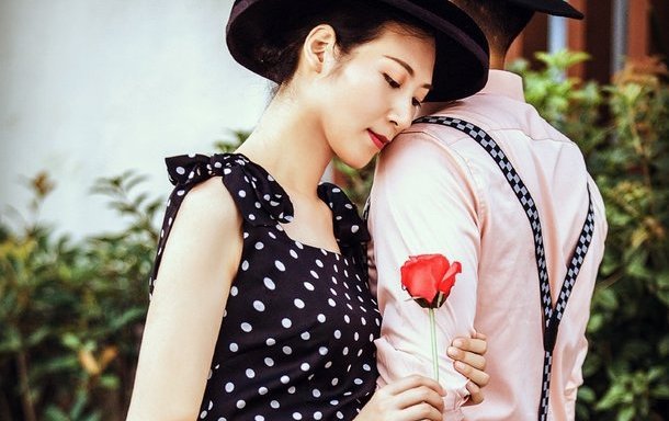 'Cháy hết mình' cùng soái ca, gái xinh tan mộng dâu phố vì bị lừa tình cay đắng - 1