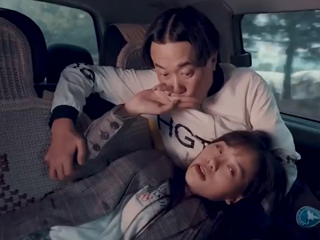 Clip hài hước - Cô gái hoang mang tột độ khi "đời cô giống như mơ"