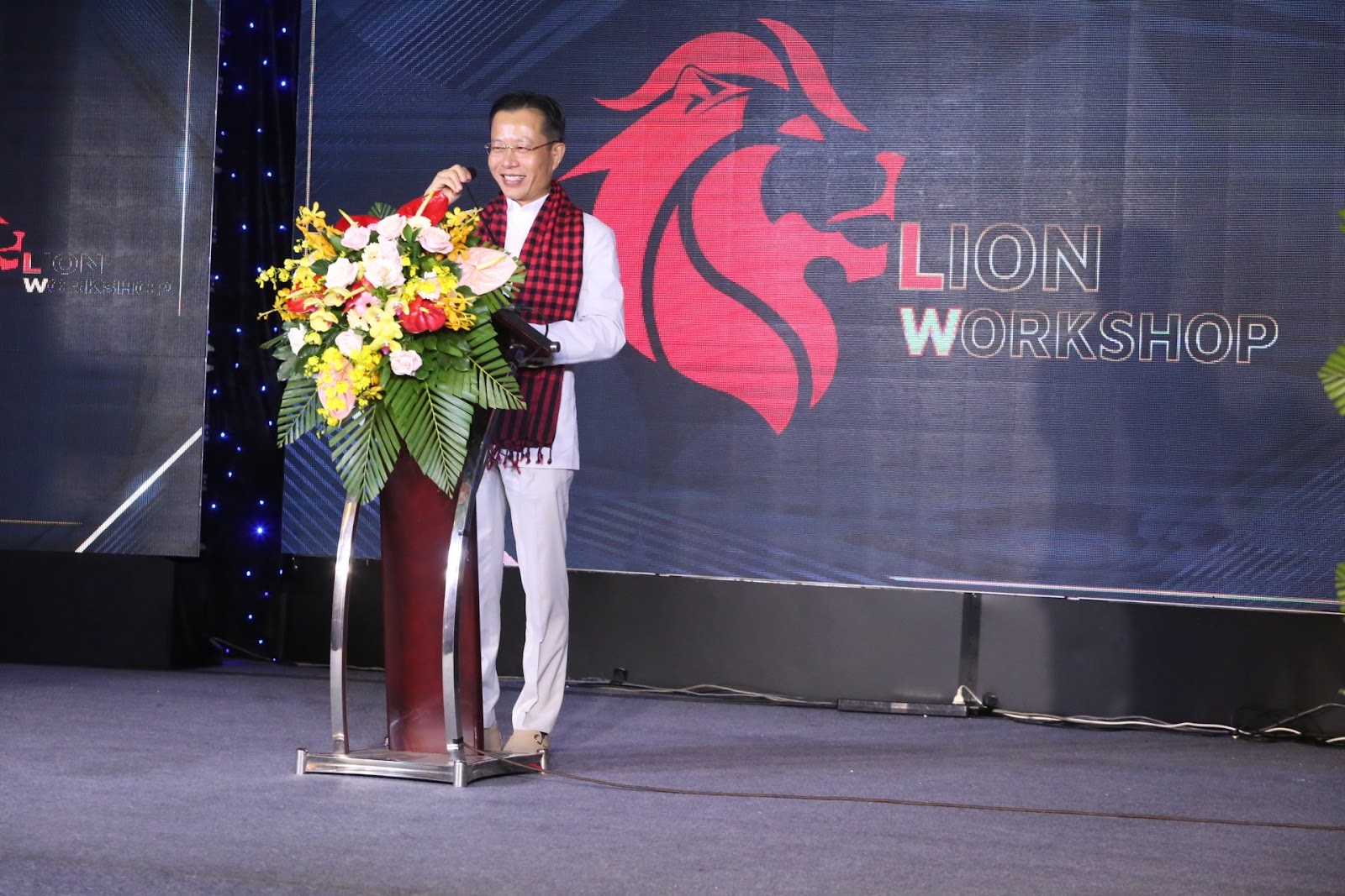 Ông Dương Minh Hùng – Chủ tịch HĐQT Lion Workshop phát biểu trong sự kiện