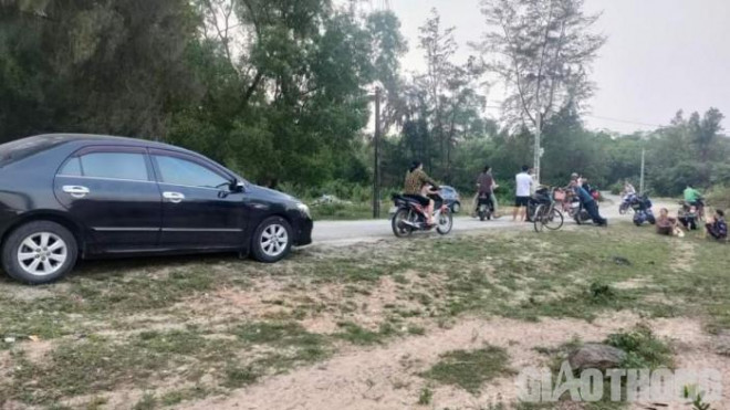 Theo người dân địa phương, nghi phạm từng được đưa vào trại cai nghiện ma túy.