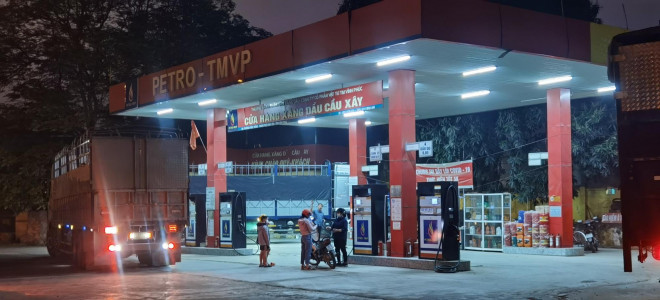 Cửa hàng xăng dầu Cầu Xây, thuộc Công ty CP VTTM Vĩnh Phúc.