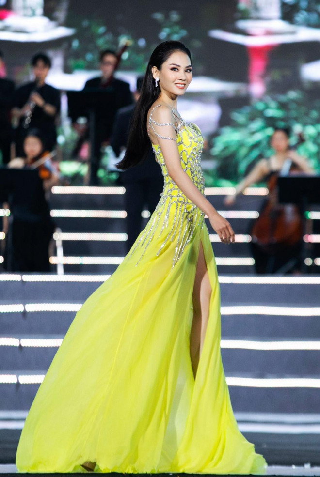 Miss World Vietnam: Gorgeous evening gowns of the top 10 most appreciated beauties at Top 38 - 5