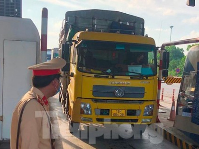 Tin tức trong ngày - Lần đầu tiên Hà Nội chỉ đạo ''xả trạm'' thu phí khi ùn tắc