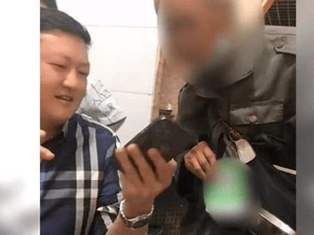 Bạn trẻ - Cuộc sống - "Ăn xin thời hiện đại": Xin tiền qua mã QR, hành động tiếp theo gây tranh cãi dữ dội