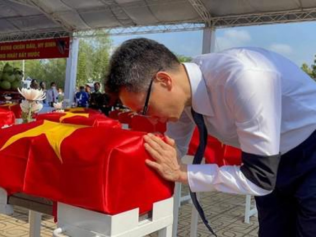 Tin tức trong ngày - Xúc động lễ truy điệu, an táng 28 hài cốt liệt sĩ Đặc công Rừng Sác