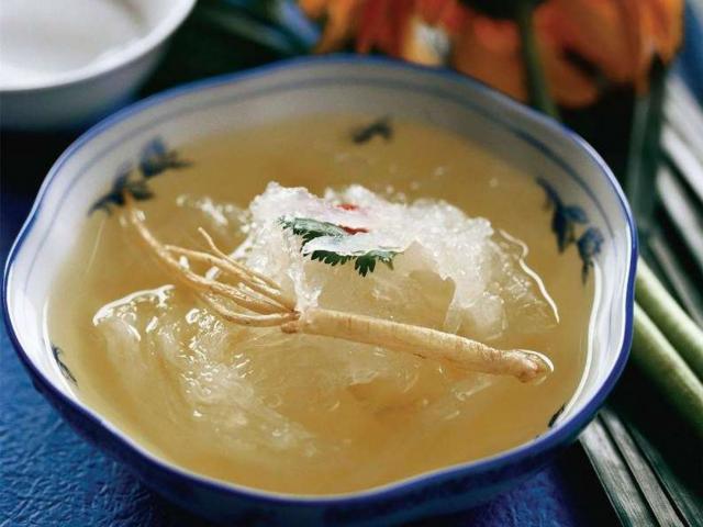 Tại sao yến sào ngon và bổ dưỡng nhưng được xem như món ăn kinh dị ở phương Tây?