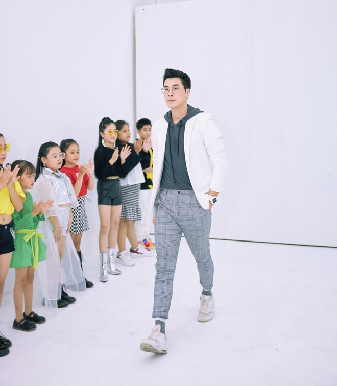 Người mẫu CEO Phương Đài, siêu mẫu Hoàng Phi Kha đào tạo mẫu nhí Super Idol Kids - 5