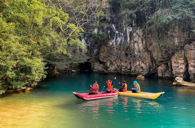 This summer, go to Chay River-Dark Cave to swing rope, take a mud bath - 14