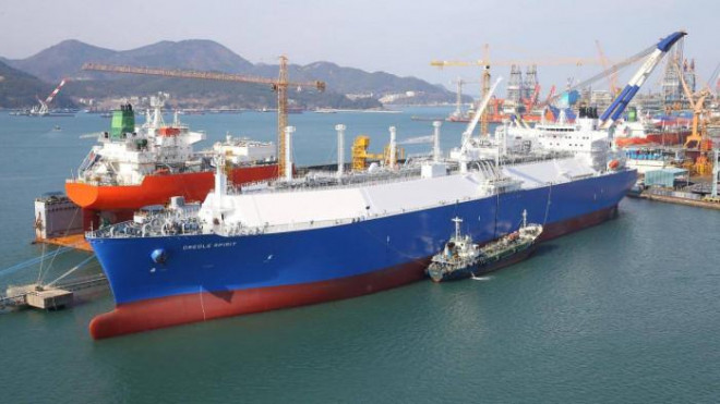 Một tàu chở khí tự nhiên hóa lỏng được đóng tại Hàn Quốc
