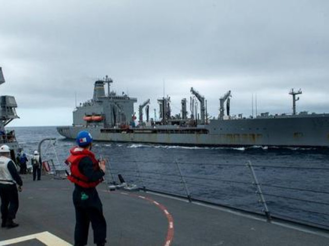 Khu trục hạm Mỹ đi qua eo biển Đài Loan, Trung Quốc phản ứng gắt