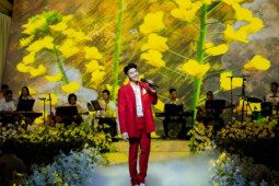 "Người tình tin đồn" của Mai Phương Thúy hát live đẳng cấp trong đêm nhạc toàn sao hạng A