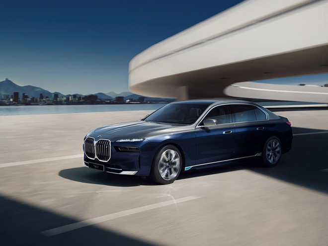 BMW 7-Series phiên bản hạng nhất ra mắt, sản xuất giới hạn chỉ 150 xe - 6