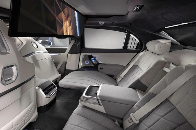 BMW 7-Series phiên bản hạng nhất ra mắt, sản xuất giới hạn chỉ 150 xe - 4