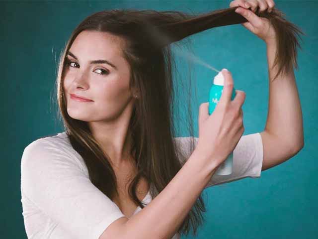 Steps to use dry shampoo properly, to help clean and healthy hair - 2