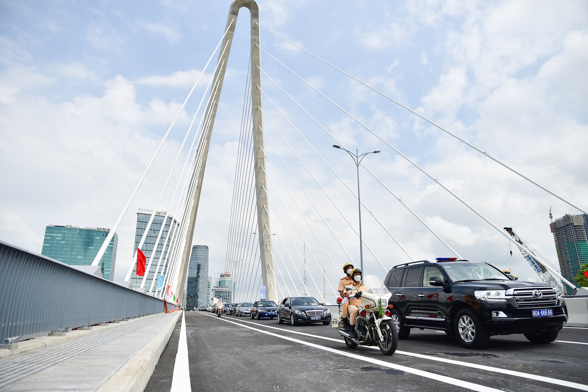 The bridge has the architecture "unique"  Crossing the Saigon River is officially open to traffic - 3