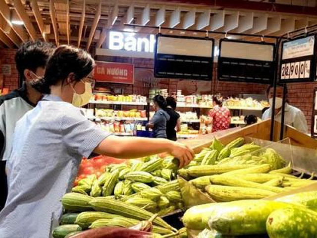 Thị trường - Tiêu dùng - Hàng hóa tăng mạnh trước kỳ nghỉ lễ, giá ghẹ xanh lên cao kỷ lục