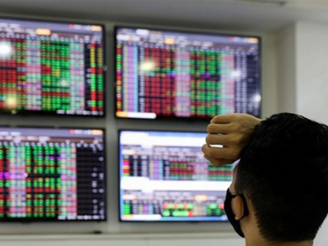 Kinh doanh - Chứng khoán lao dốc: Bài học cho những ''tay mơ''?