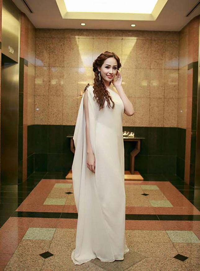 Wearing an old dress from 7 years ago, Mai Phuong Thuy is still praised for being beautiful and forgetting time - 4