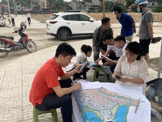 Kinh doanh - Siết mua bán nhà đất "hai giá", trả lại hơn 60 nghìn hồ sơ, tăng thu ngân sách hơn 320 tỷ đồng