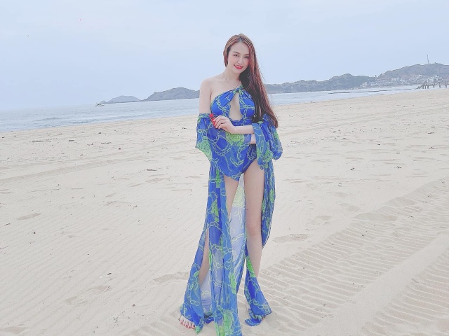 Làm đẹp - Vợ Tuấn Hưng: Mẹ 3 con như thiếu nữ đôi mươi nhờ bí quyết này