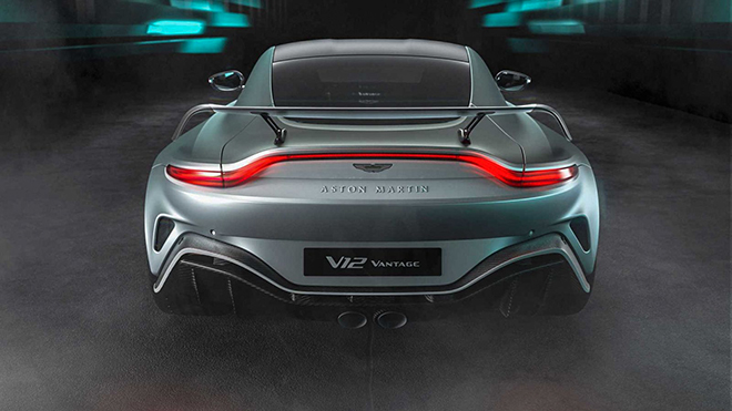 Siêu xe Aston Martin V12 Vantage phiên bản giới hạn trình làng - 3