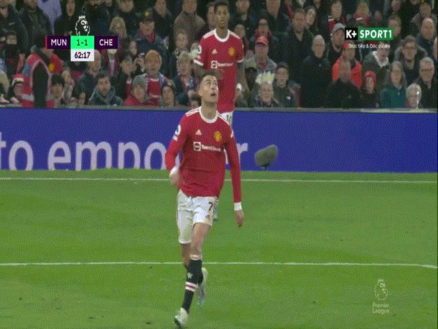 Bóng đá - Video bóng đá MU - Chelsea: Mở điểm đẹp mắt, cứu tinh Ronaldo (Vòng 37 Ngoại hạng Anh)