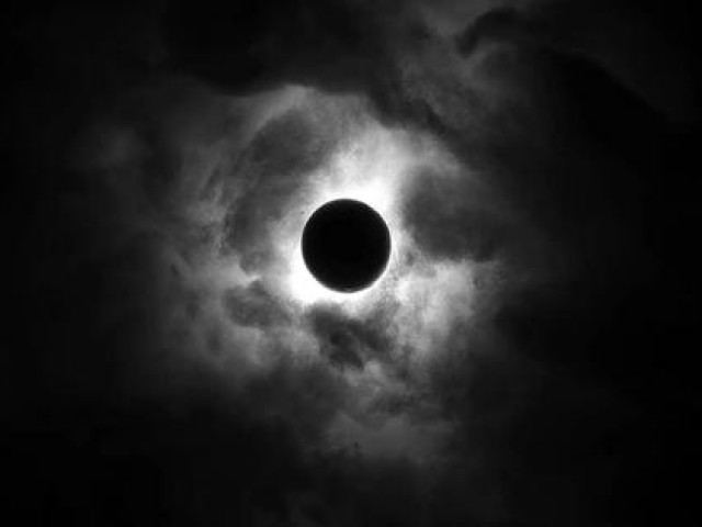 Công nghệ thông tin - Đêm 30-4, thế giới đón "Mặt Trăng Đen" cực hiếm gặp