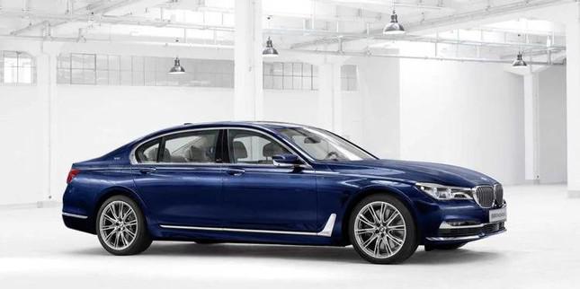 The most luxurious sedans in 2022 - 11