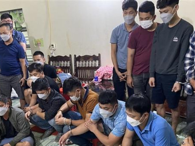 Pháp luật - Ổ nhóm xóc đĩa có nhiều con bạc mang tiền án