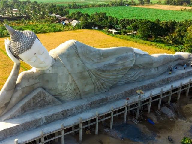 Tin tức trong ngày - Video: Tượng Phật nằm lớn nhất Việt Nam ở ngôi chùa cổ 600 năm