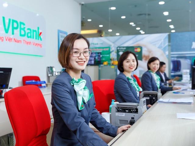 Kinh doanh - VPBank vượt mặt Vietcombank giành vị trí quán quân lợi nhuận ngành ngân hàng