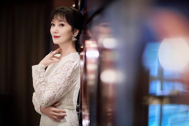 'Stunned' with the appearance of the 59-year-old girl, Trieu Man, the most beautiful on the screen - 4