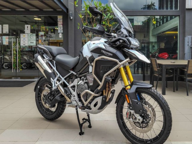 Mãnh hổ 2022 Triumph Tiger 1200 Rally Explorer hầm hố, giá hơn 683 triệu đồng