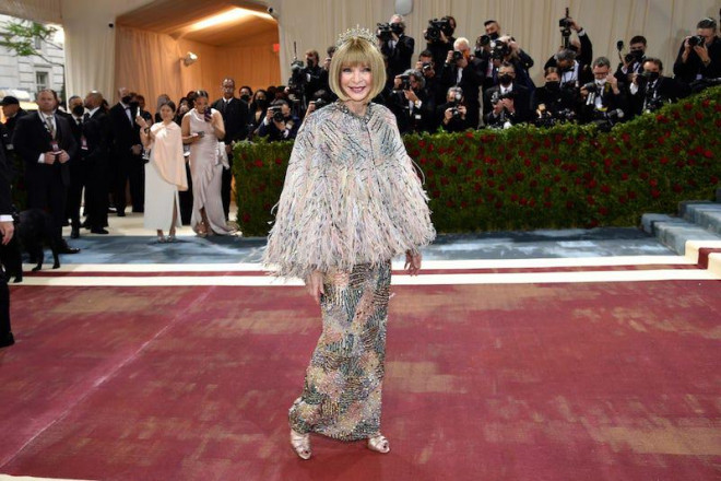 Met Gala 2022: A series of stars "booze"  red carpet, overwhelmed by luxurious outfits - 1