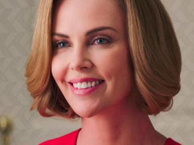 Làm đẹp - 6 điều giúp Charlize Theron sở hữu làn da không tì vết