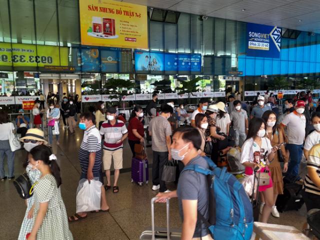 Sân bay Tân Sơn Nhất tăng hơn 100.000 lượt khách trong ngày cuối cùng kỳ nghỉ lễ