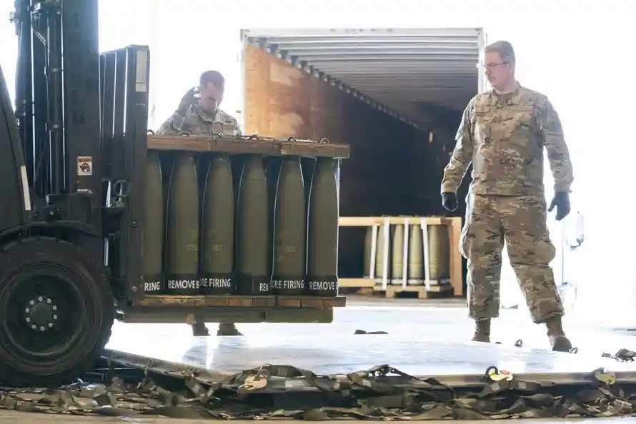Mỹ tiết lộ lượng vũ khí đã chuyển cho Ukraine - 2