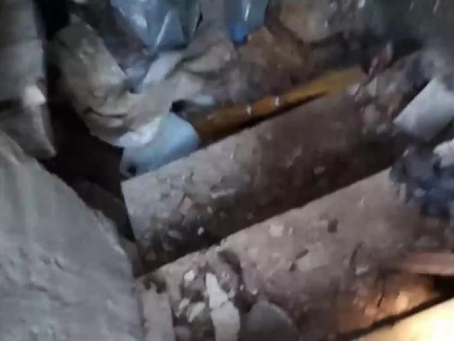 Thế giới - An ninh Nga tìm thấy phòng tra tấn dưới tầng hầm quán cà phê ở Ukraine