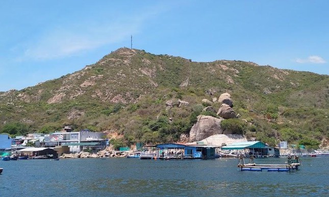 Beautiful and poetic Binh Ba Island on Cam Ranh Bay - 4